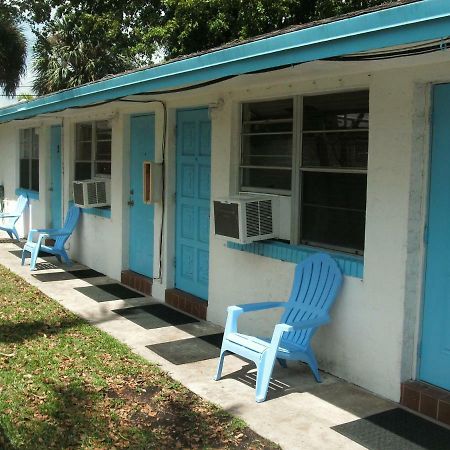 Newly Furnished Large, Clean, Quiet Private Unit Appartement Fort Lauderdale Buitenkant foto